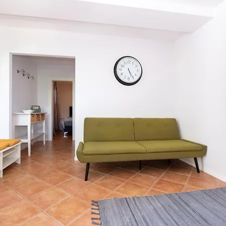 Verandah Vila *