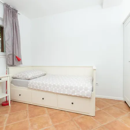 Verandah Vila