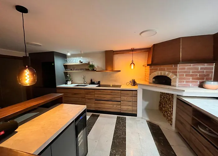 Verandah * تروغير