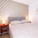 Verandah Vila *
