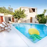 Vila Verandah *